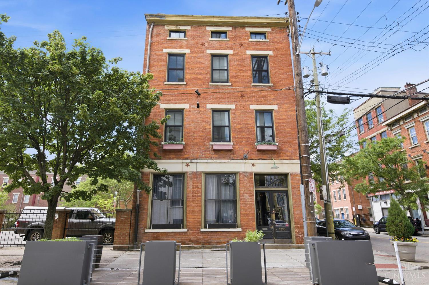 111 E Thirteenth Street #1 - Main