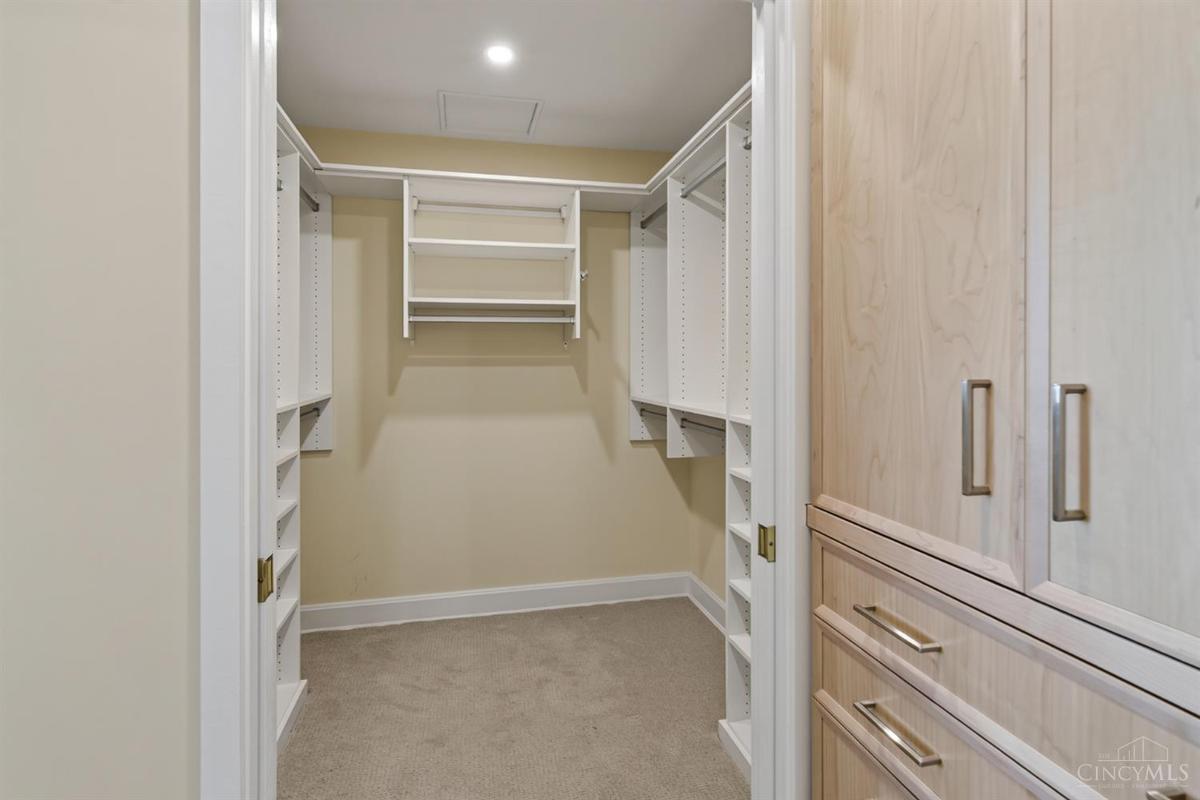 2401 Ingleside Avenue #11C - 4