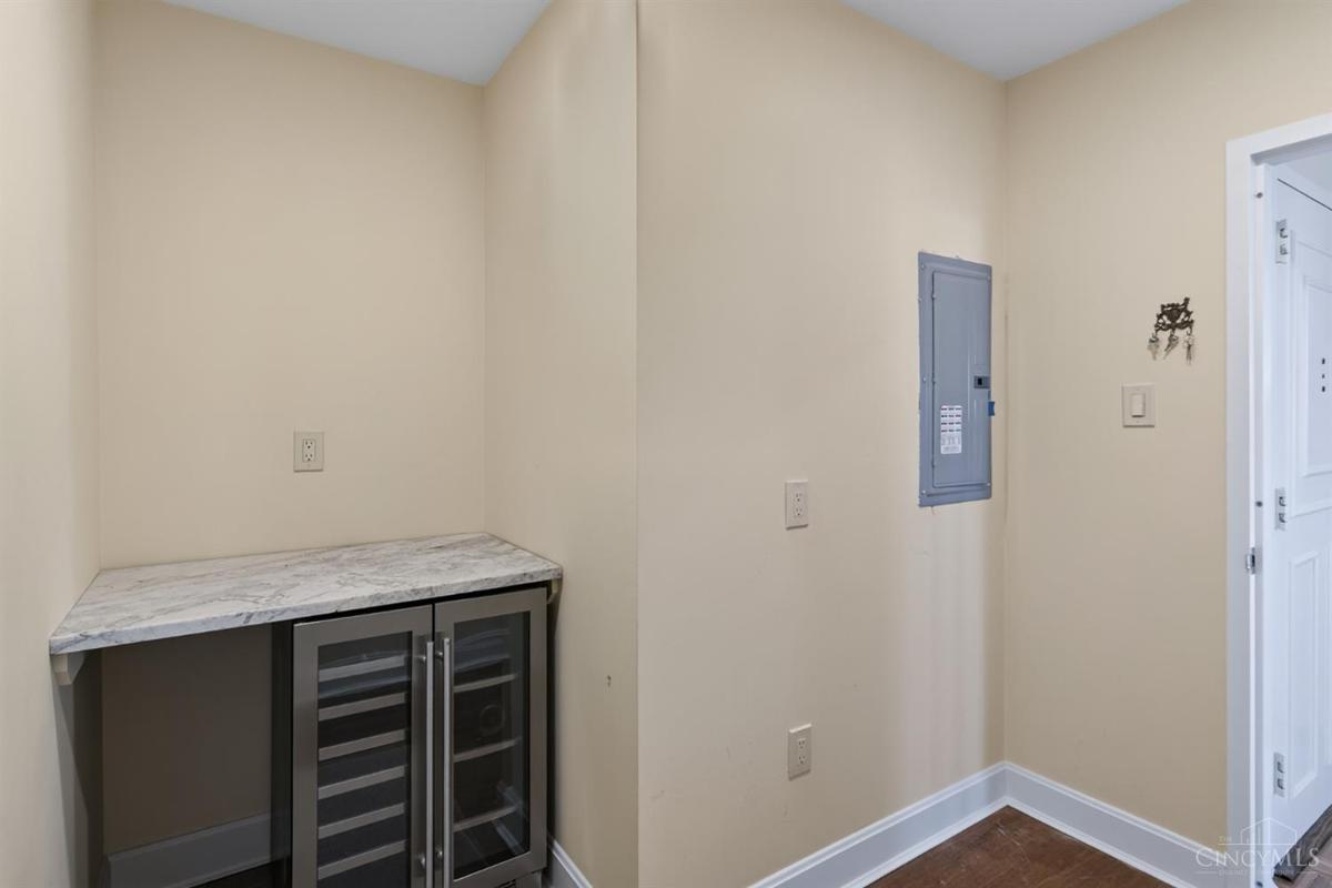2401 Ingleside Avenue #11C - 5