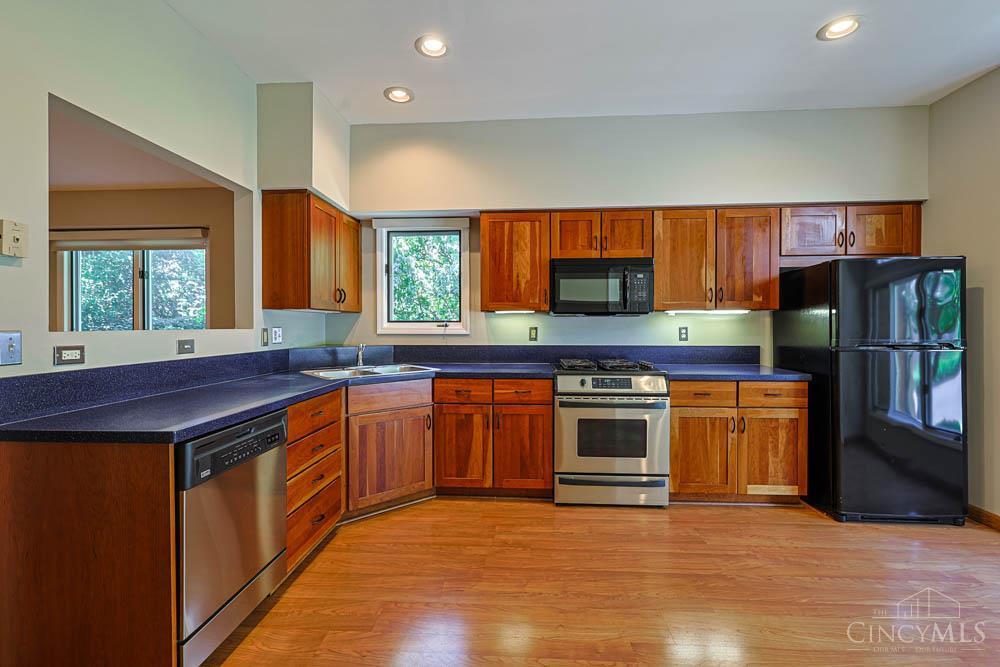 699 Totten Way #7 - Main