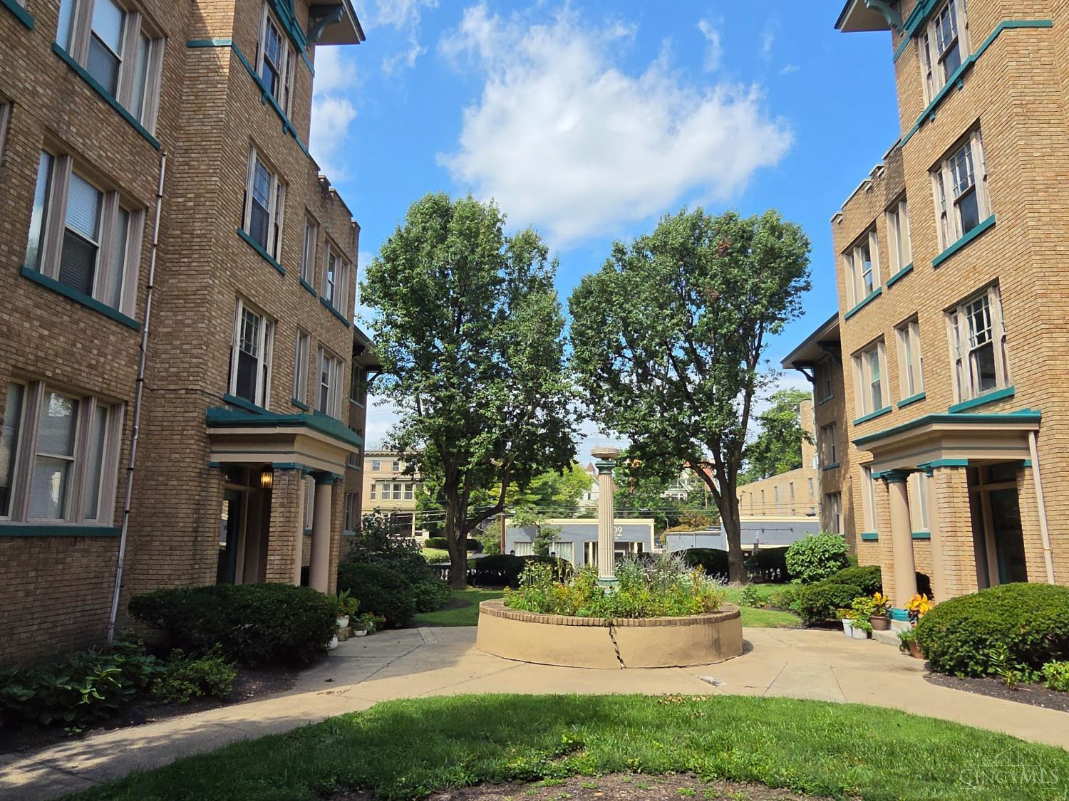 3896 Reading Road #P - Main
