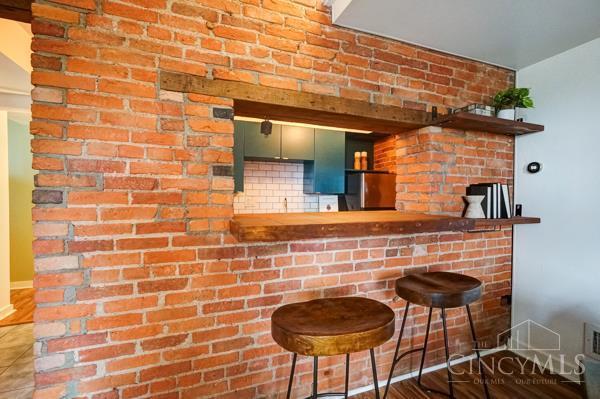 413 Milton Street #1 - 5