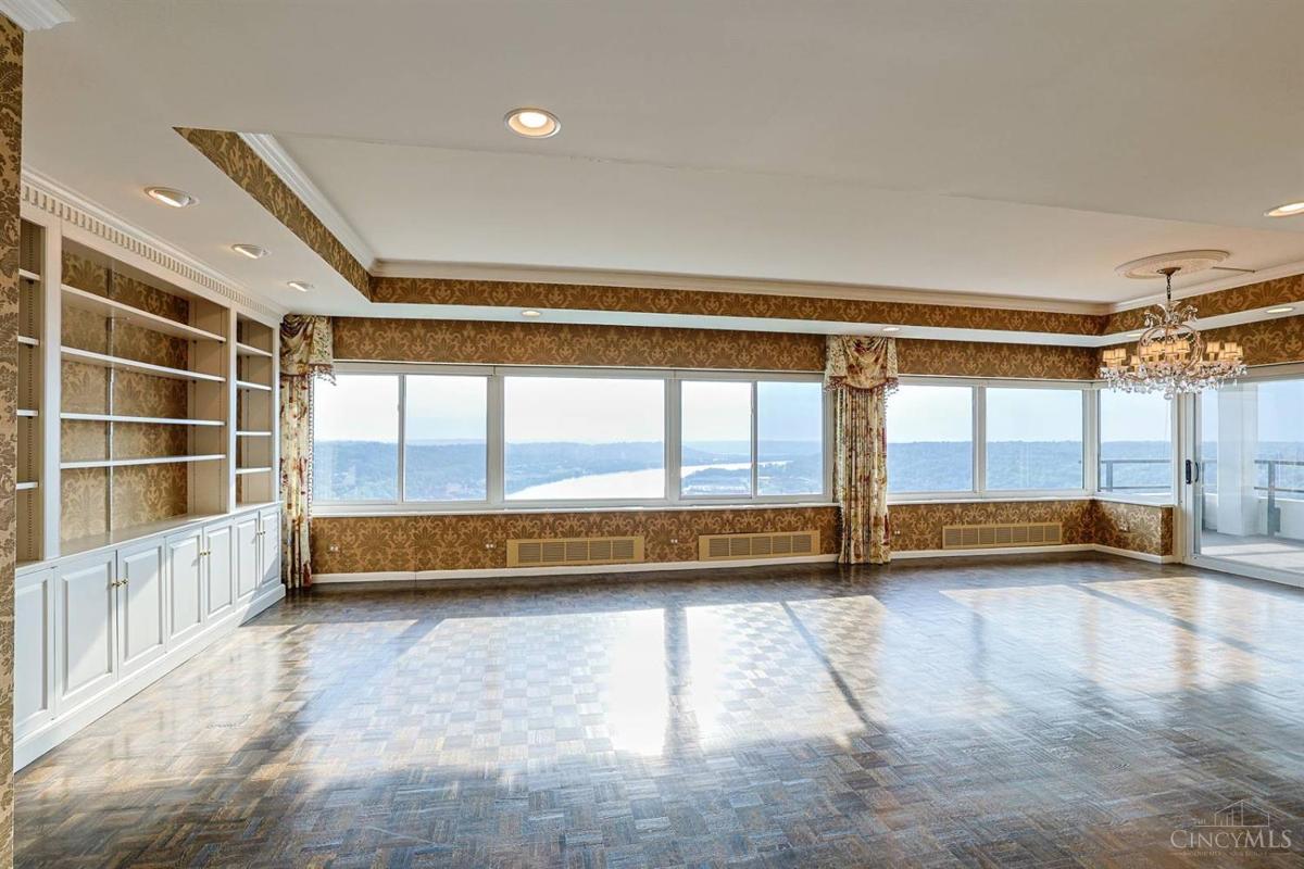 2401 Ingleside Avenue #12A - 2