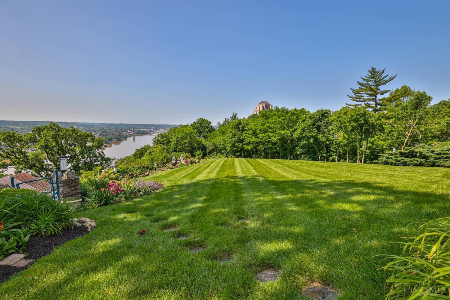 2401 Ingleside Avenue #12A - 3