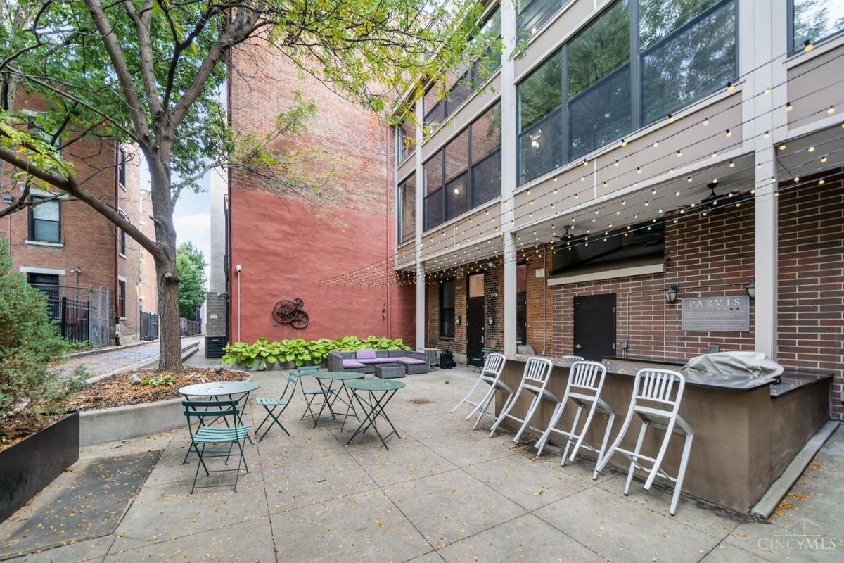 1415 Vine Street #301 - 5