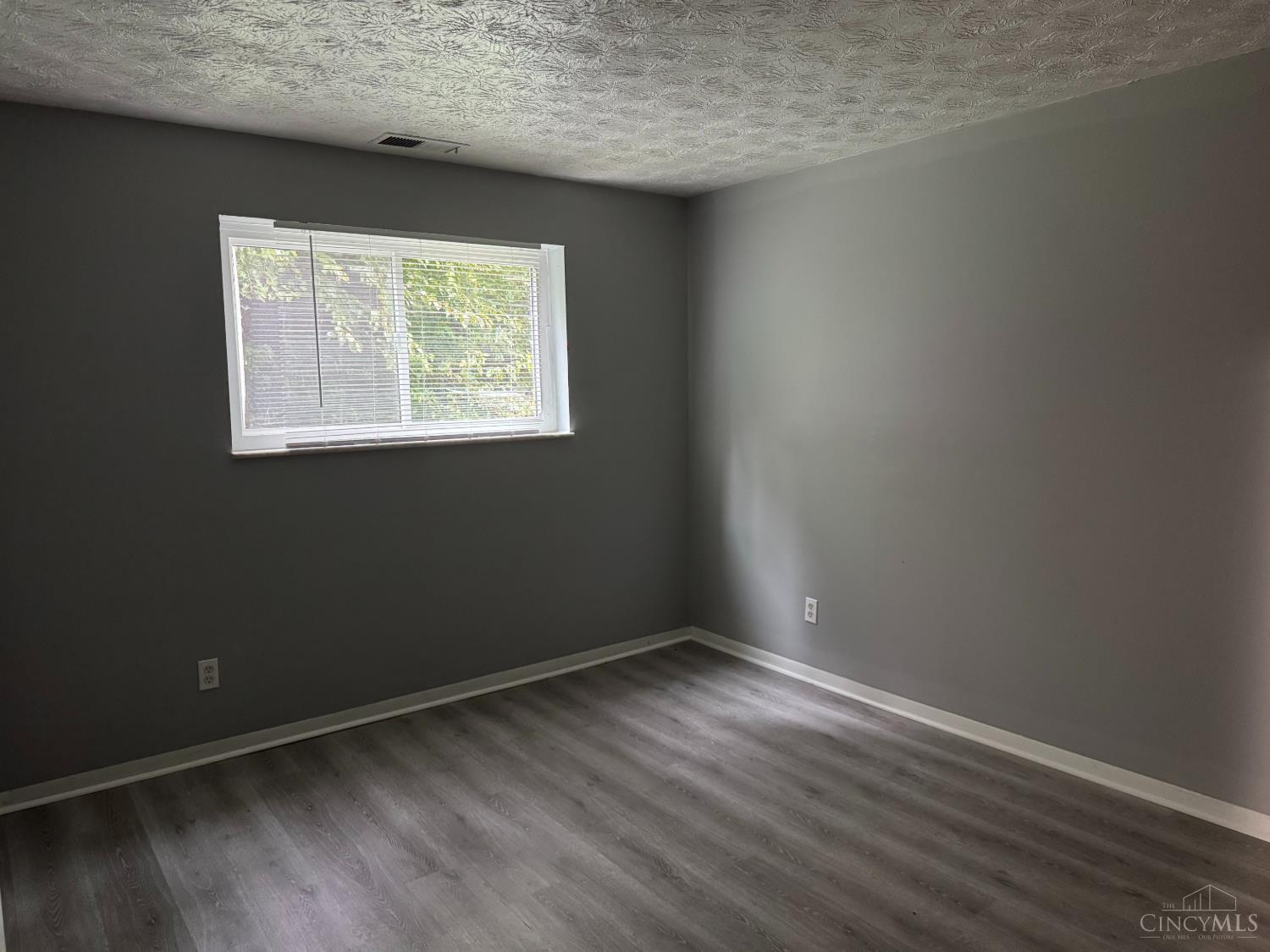 2431 Mustang Drive #15 - 3