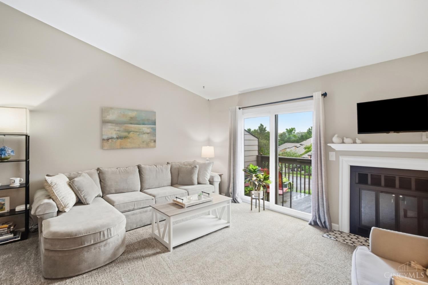2211 Clough Ridge Drive #4