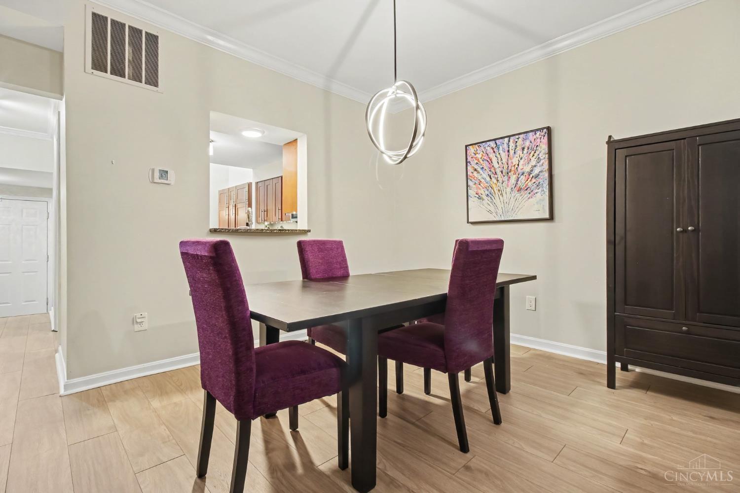 1021 Windsor Street - 4