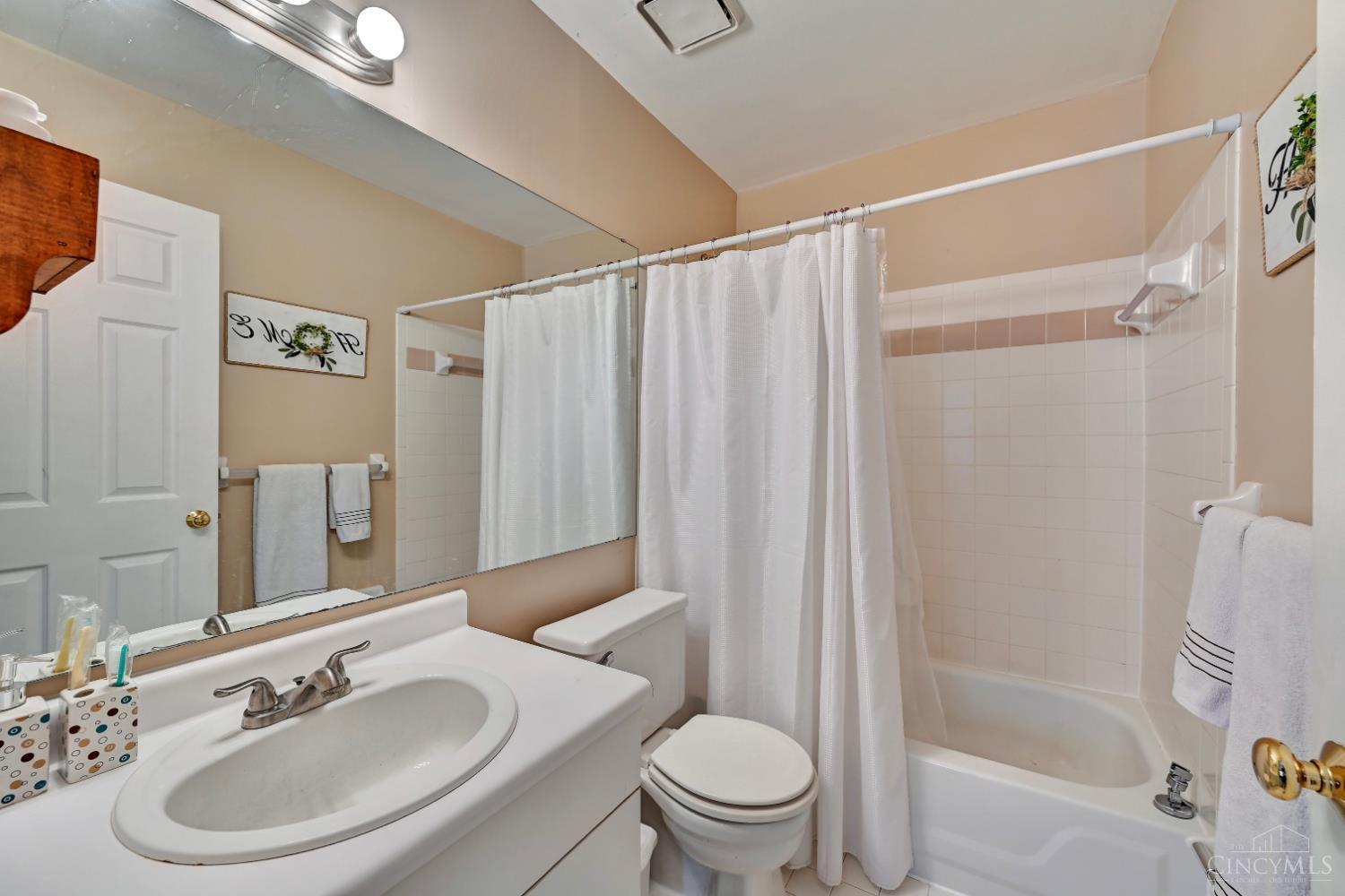 2600 Morrow Place - 2