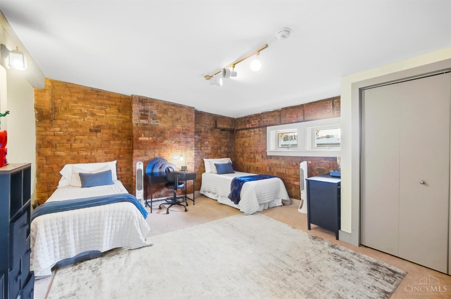 1126 Walnut Street #5 - 2