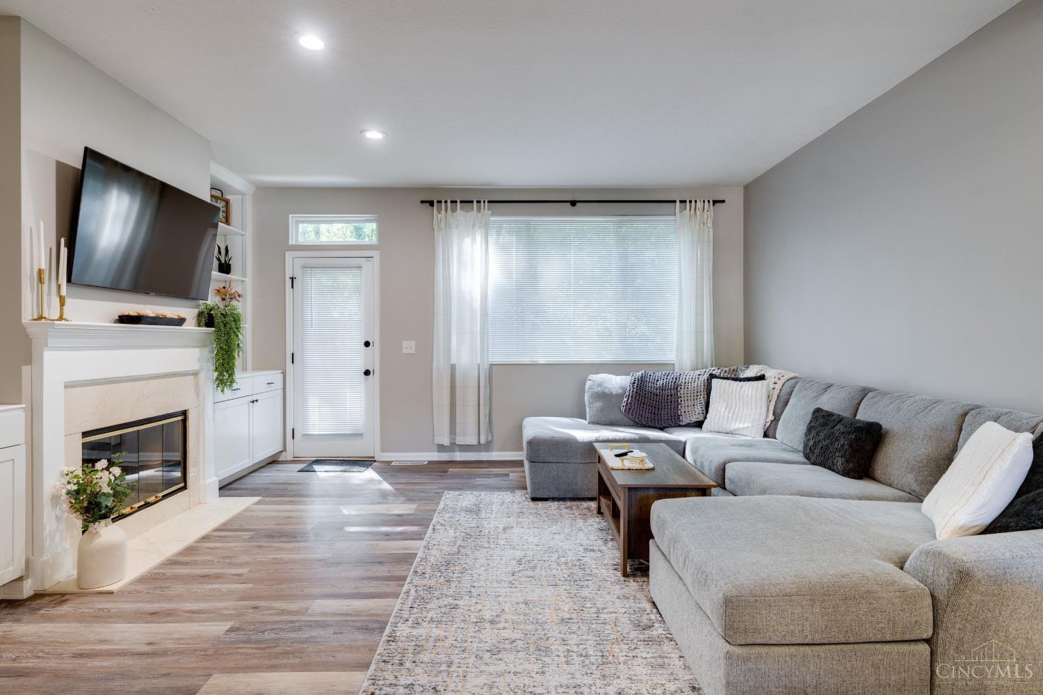 6559 Silverfox Drive - 5