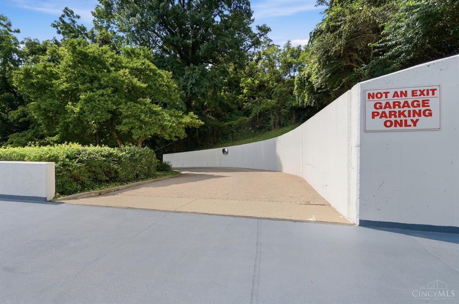 415 Bond Place #4-C - Main