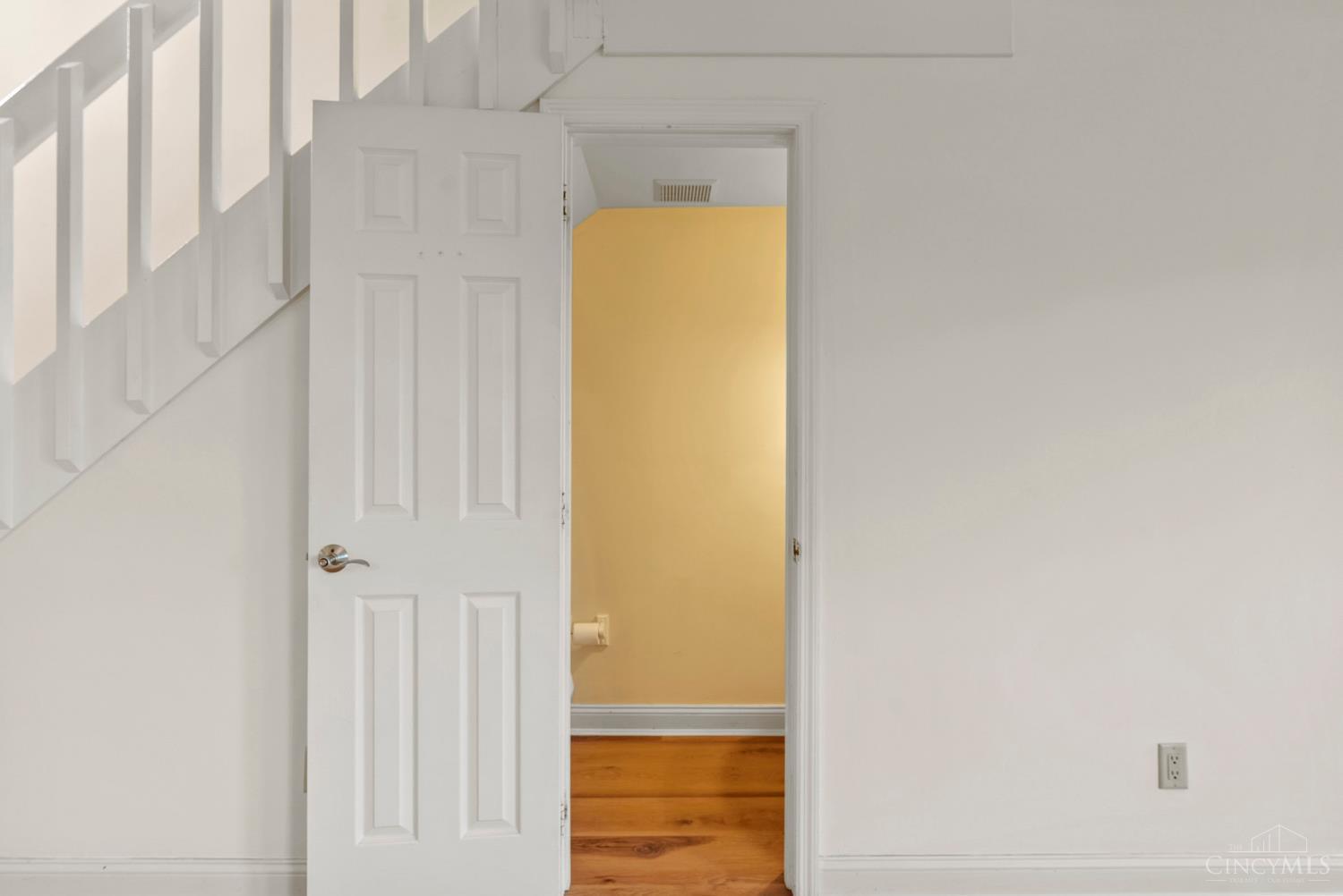 927 Auburnview Drive #2 - Main