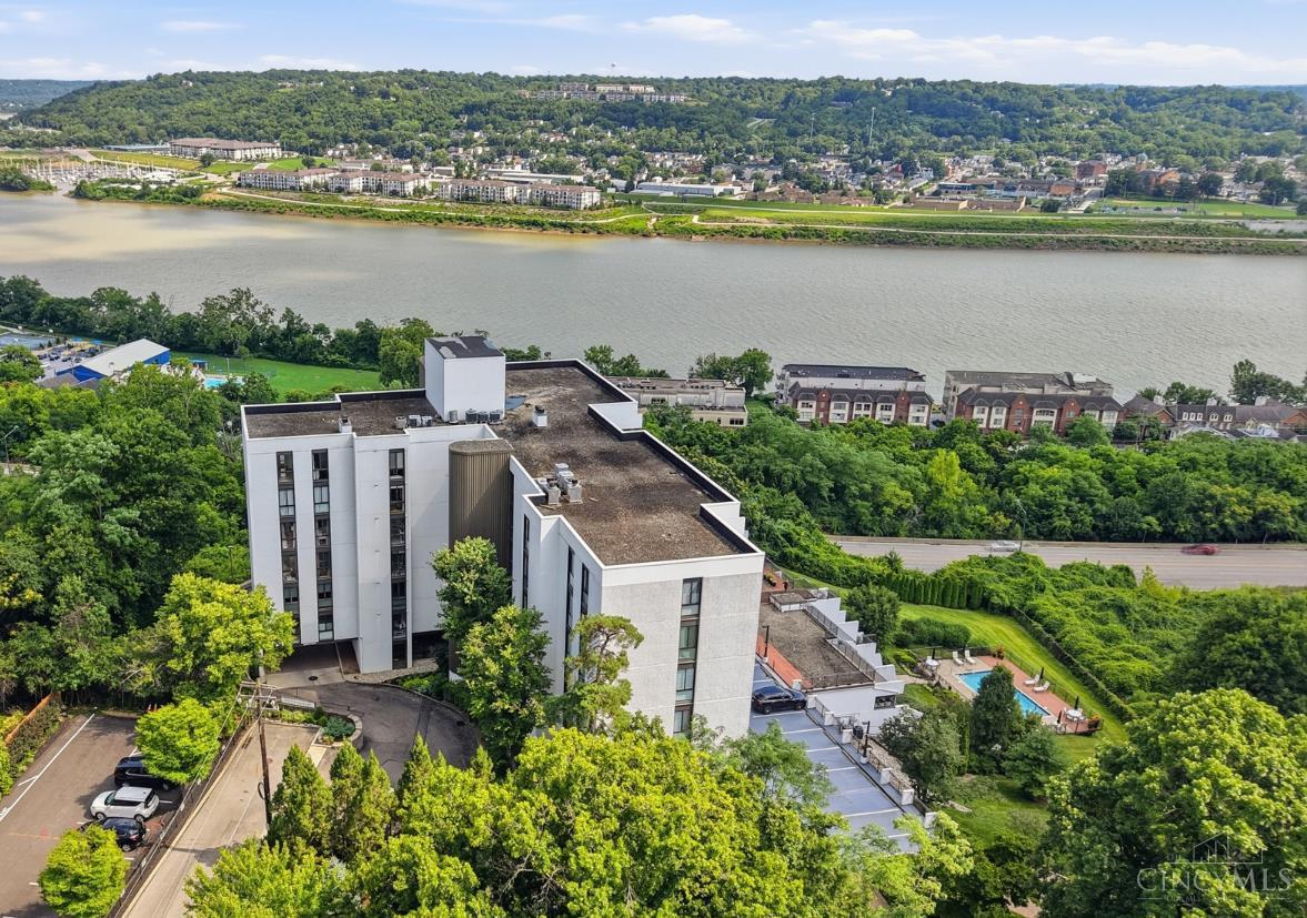 415 Bond Place #4-C - 5