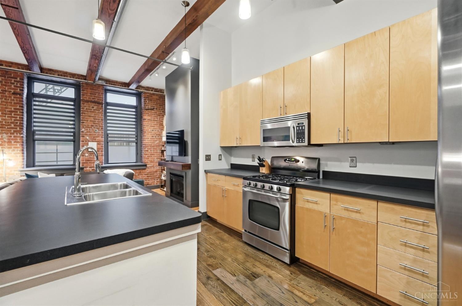 26 E 6th Street #205 - 5