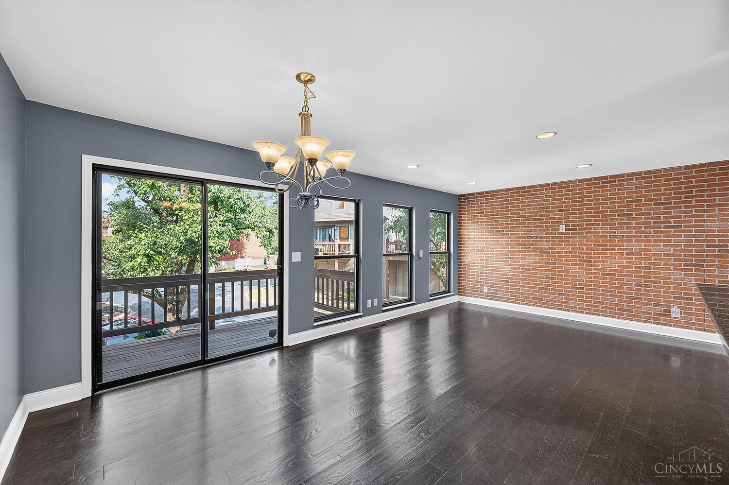 514 W Court Street - 5