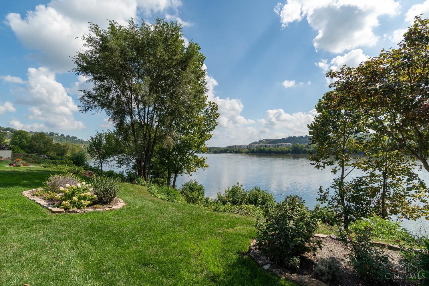 2207 Riverside Drive #C-4 - 2