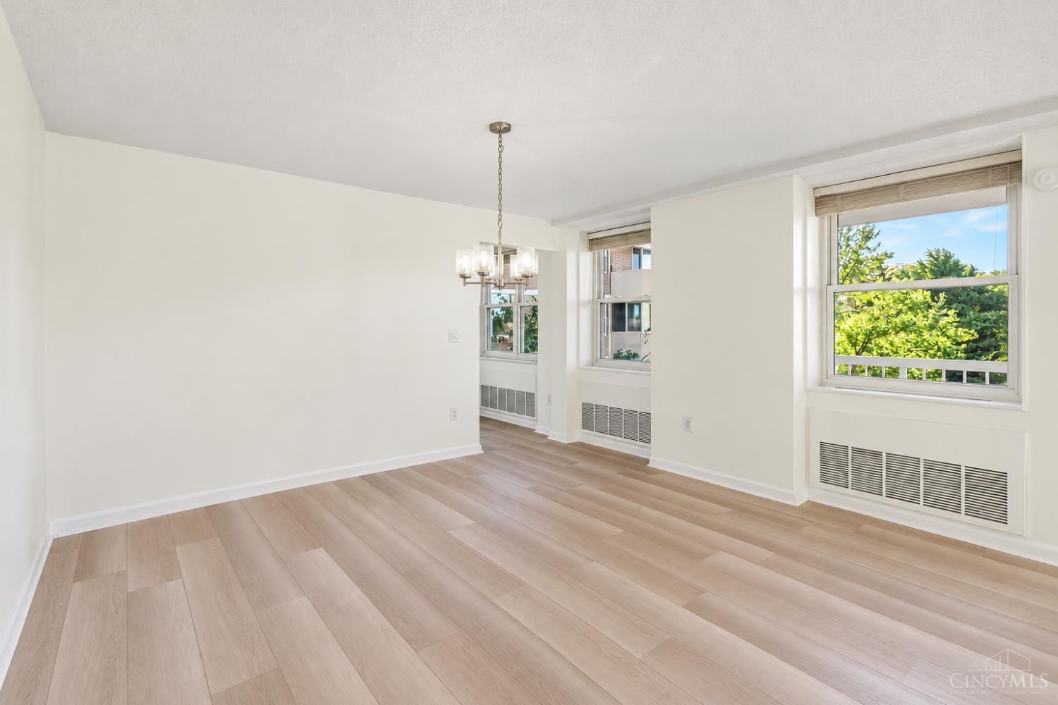 2444 Madison Road #408 - 3