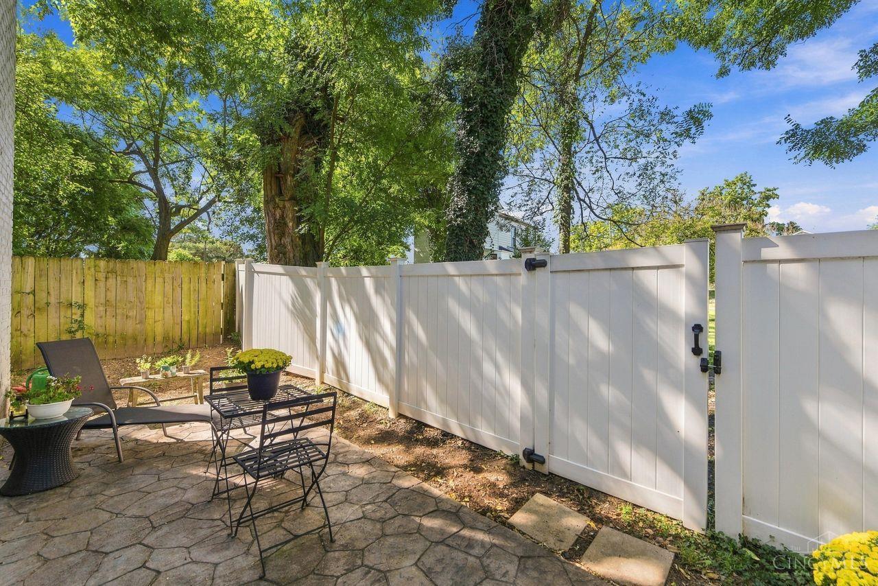 2815 Ashland Avenue #2815A - Main