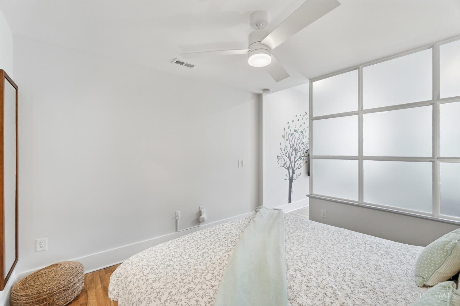 11 E Court Street #203 - 4
