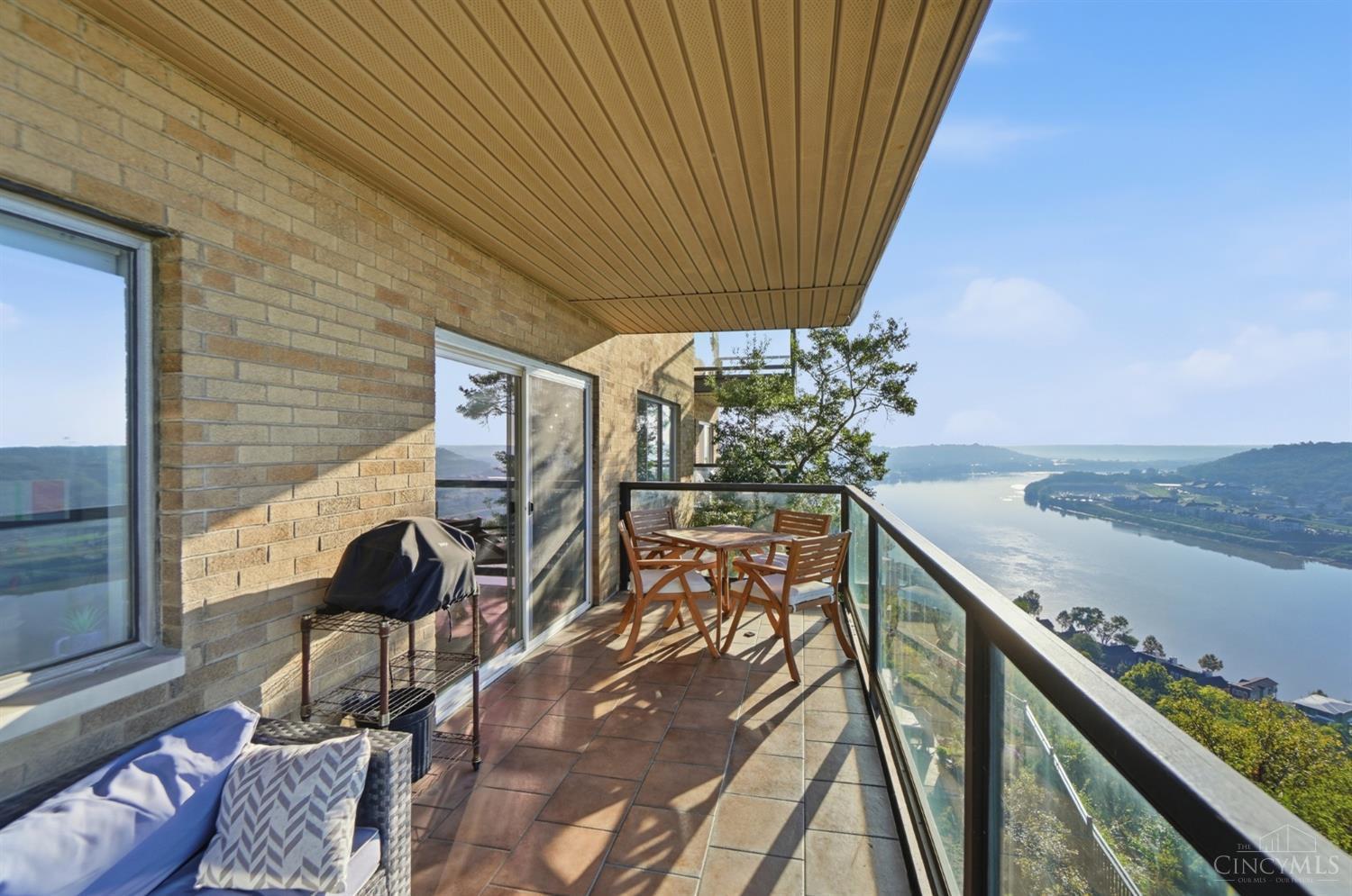 1617 E Mcmillan Street #402 - 3