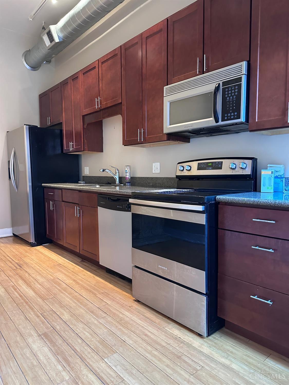 1122 Race Street #101 - Main