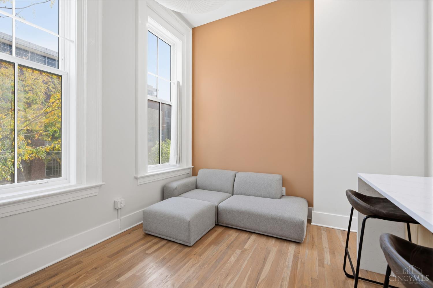 915 Vine Street #203 - Main