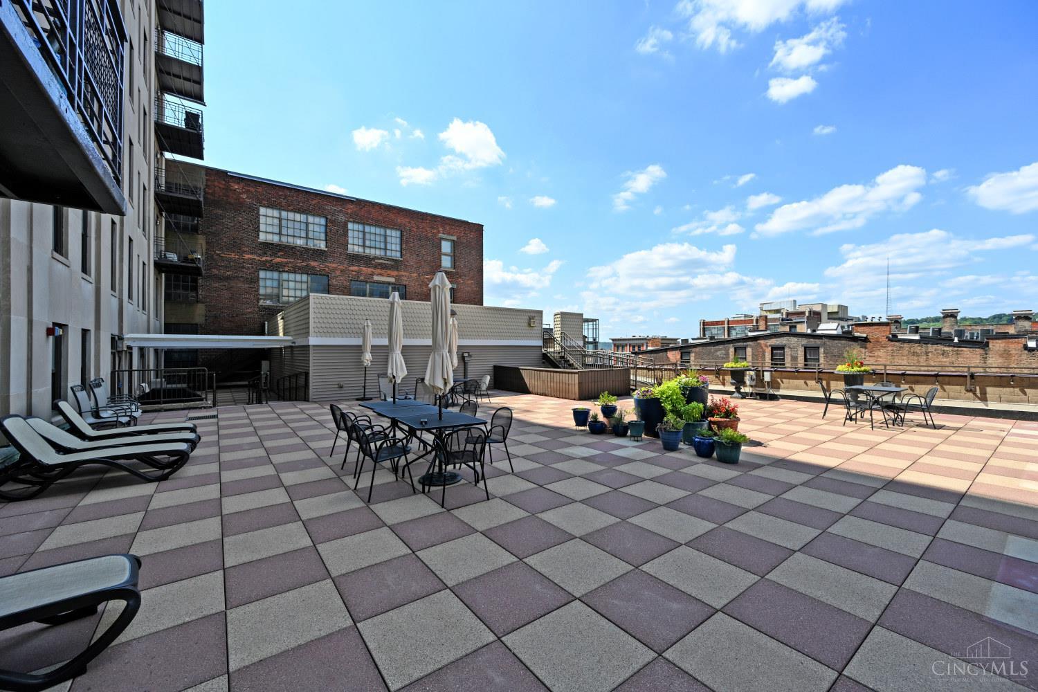 30 E Central Parkway #804 - 3