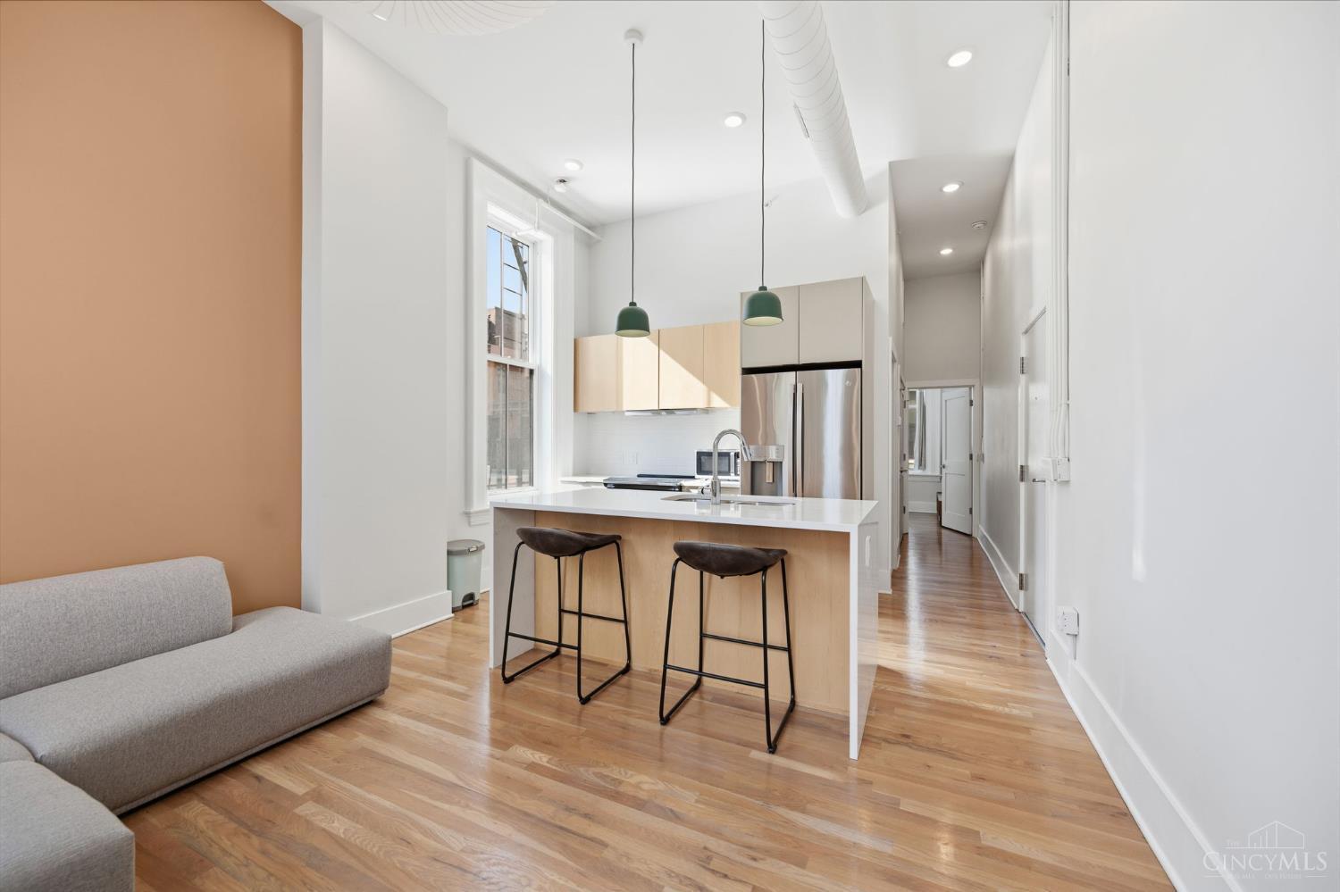 915 Vine Street #203 - 2