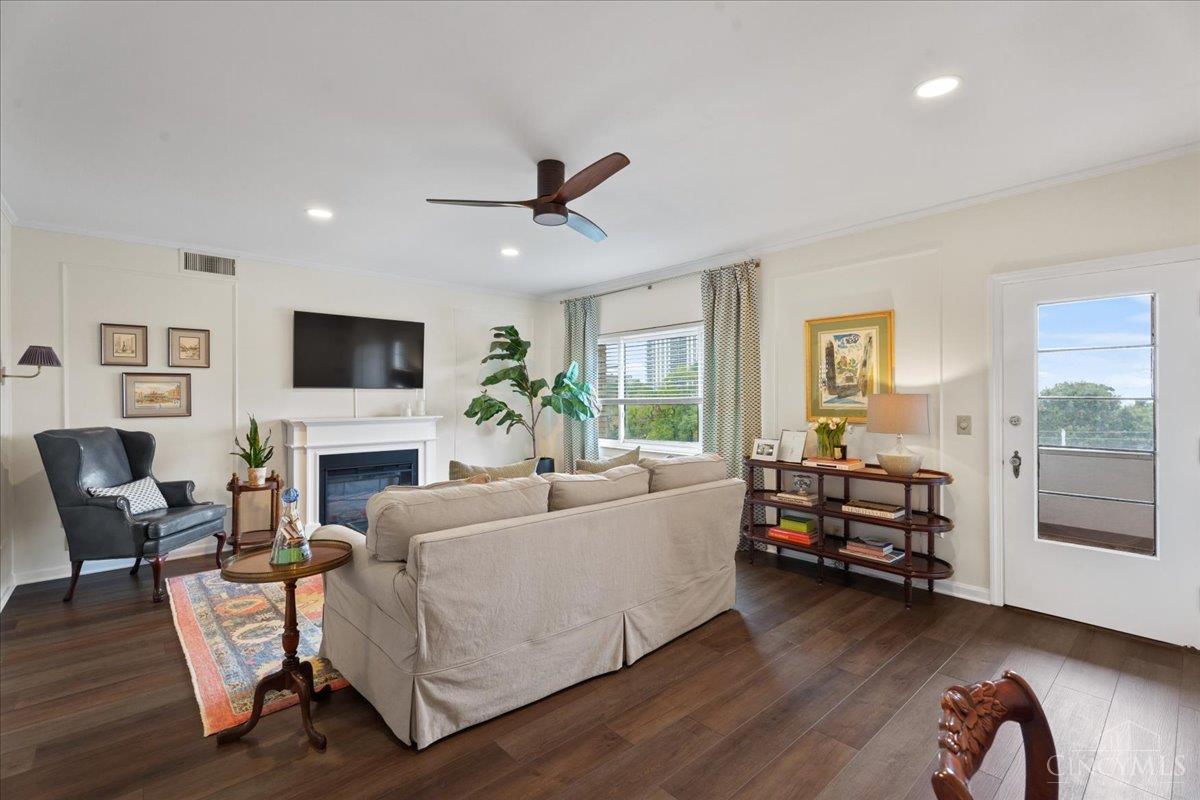 2109 Luray Avenue #5 - 3