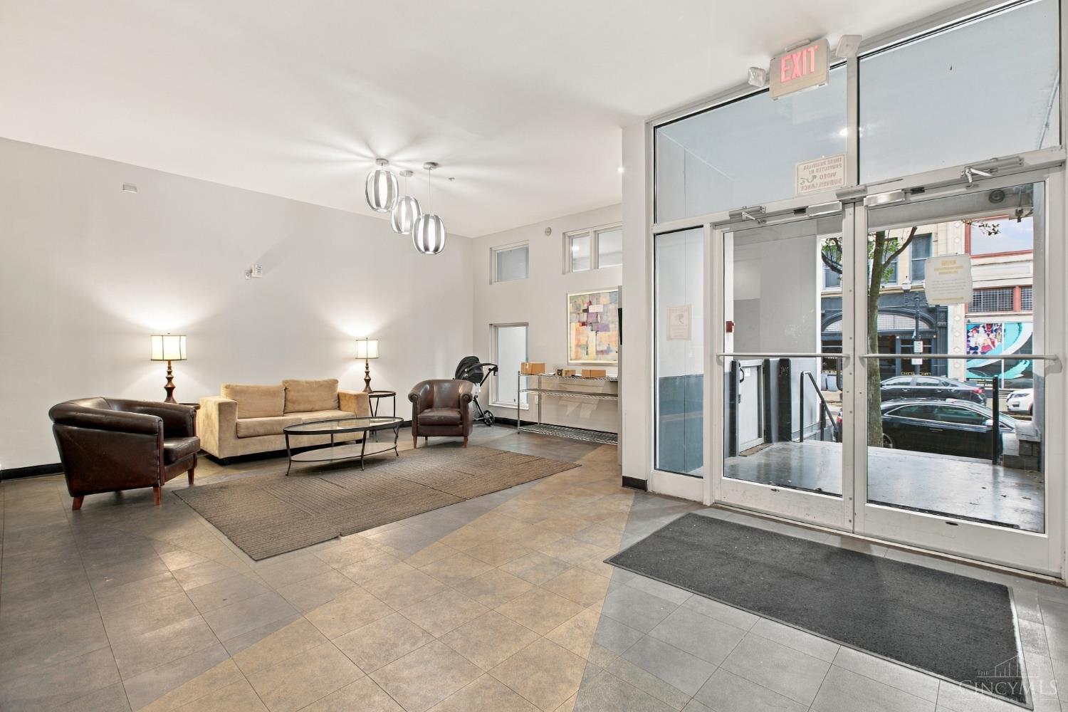 1150 Vine Street #27 - 4