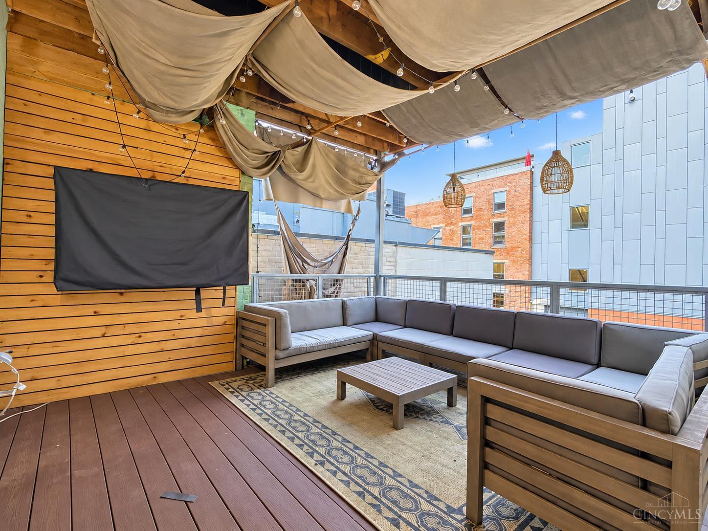 1338 Vine Street - 4