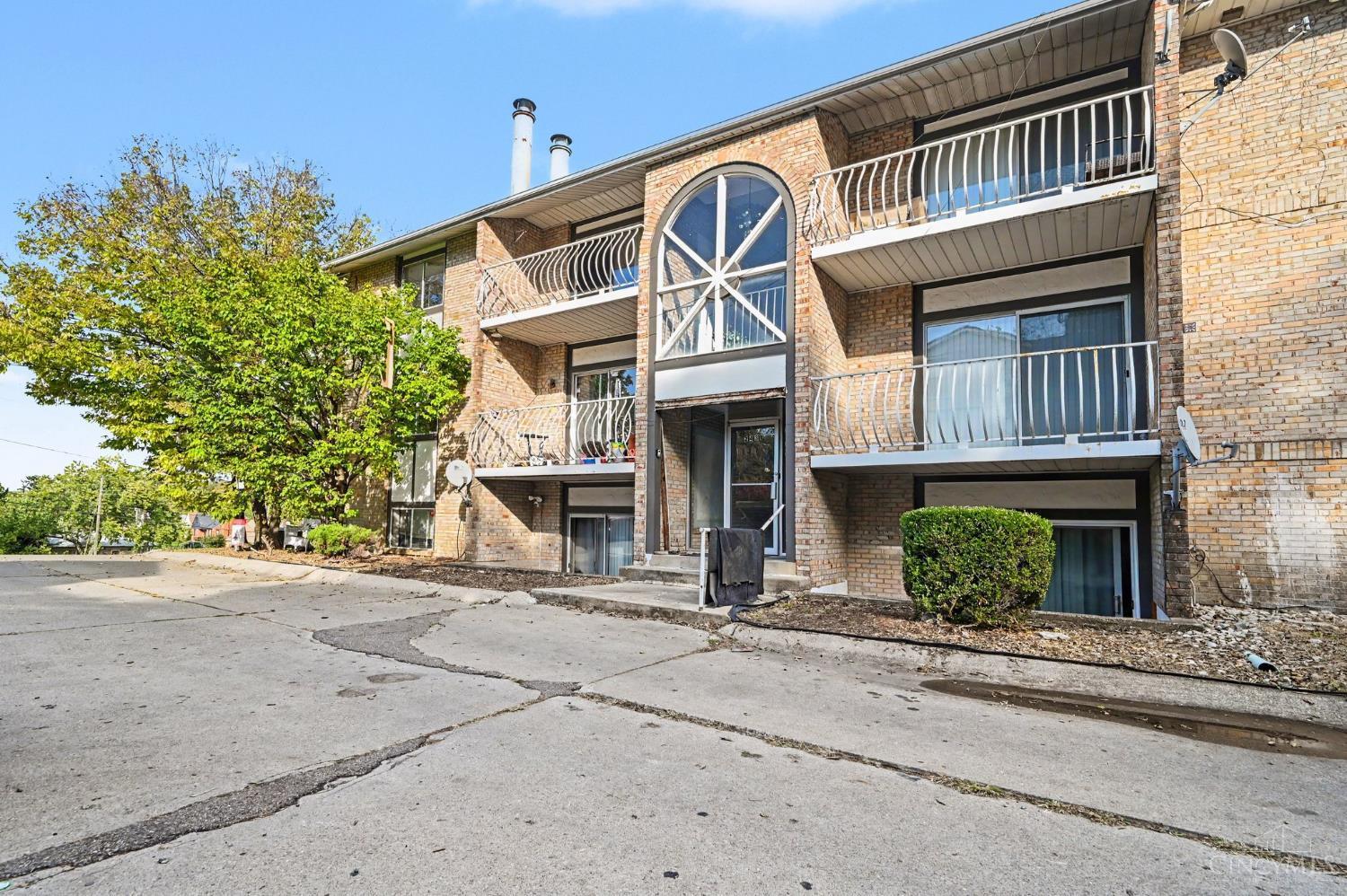 2431 Montana Avenue #5 - Main