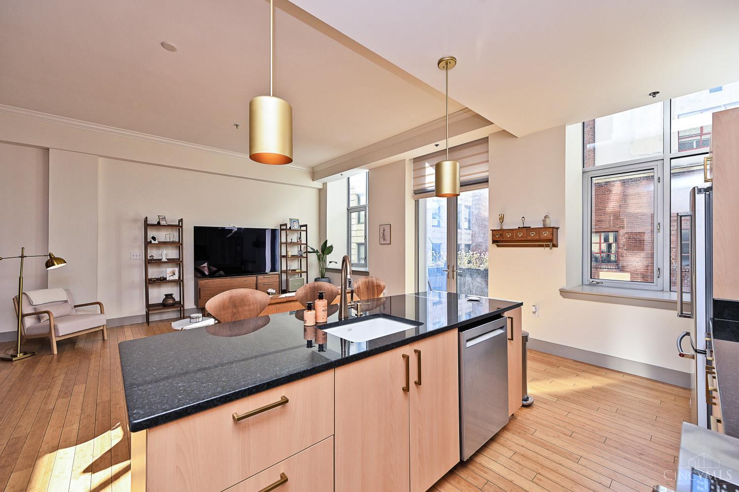 15 W Fourth Street #407 - 2