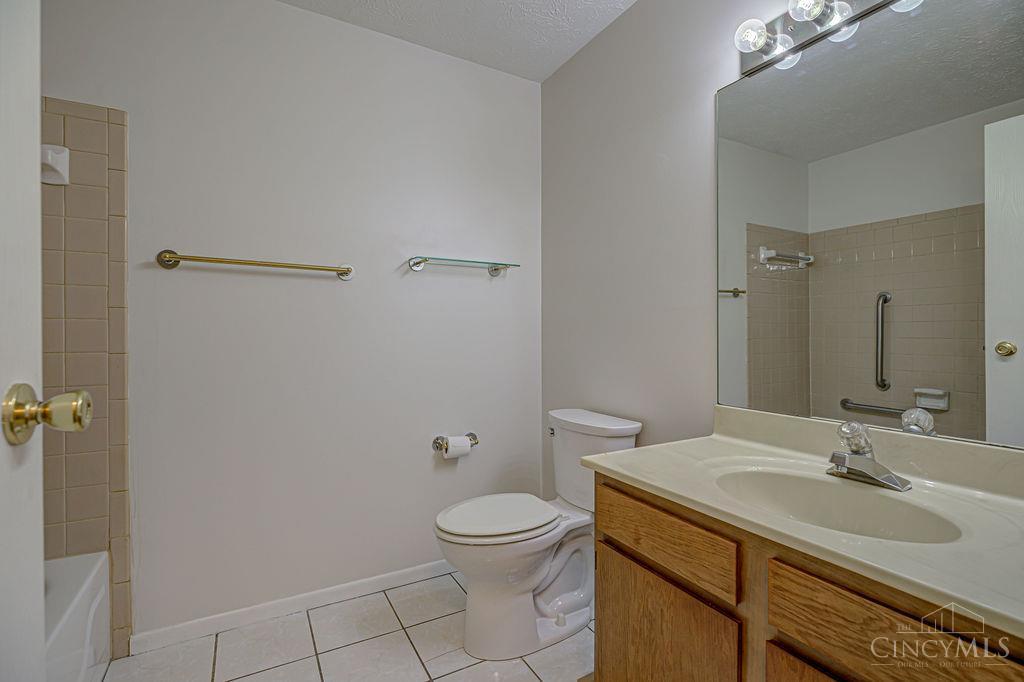 7240 Creekview Drive #VIII-B-1 - 4