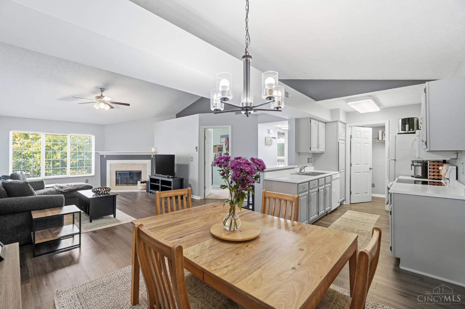 9860 Regatta Drive #33305 - 4