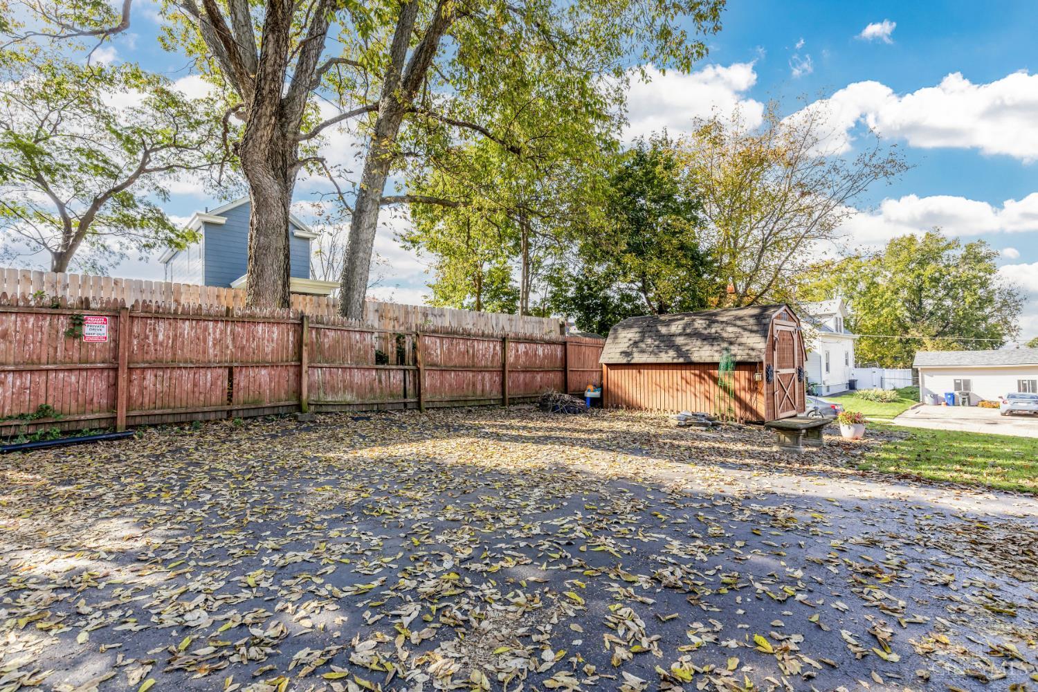 301 E Ross Avenue - 4