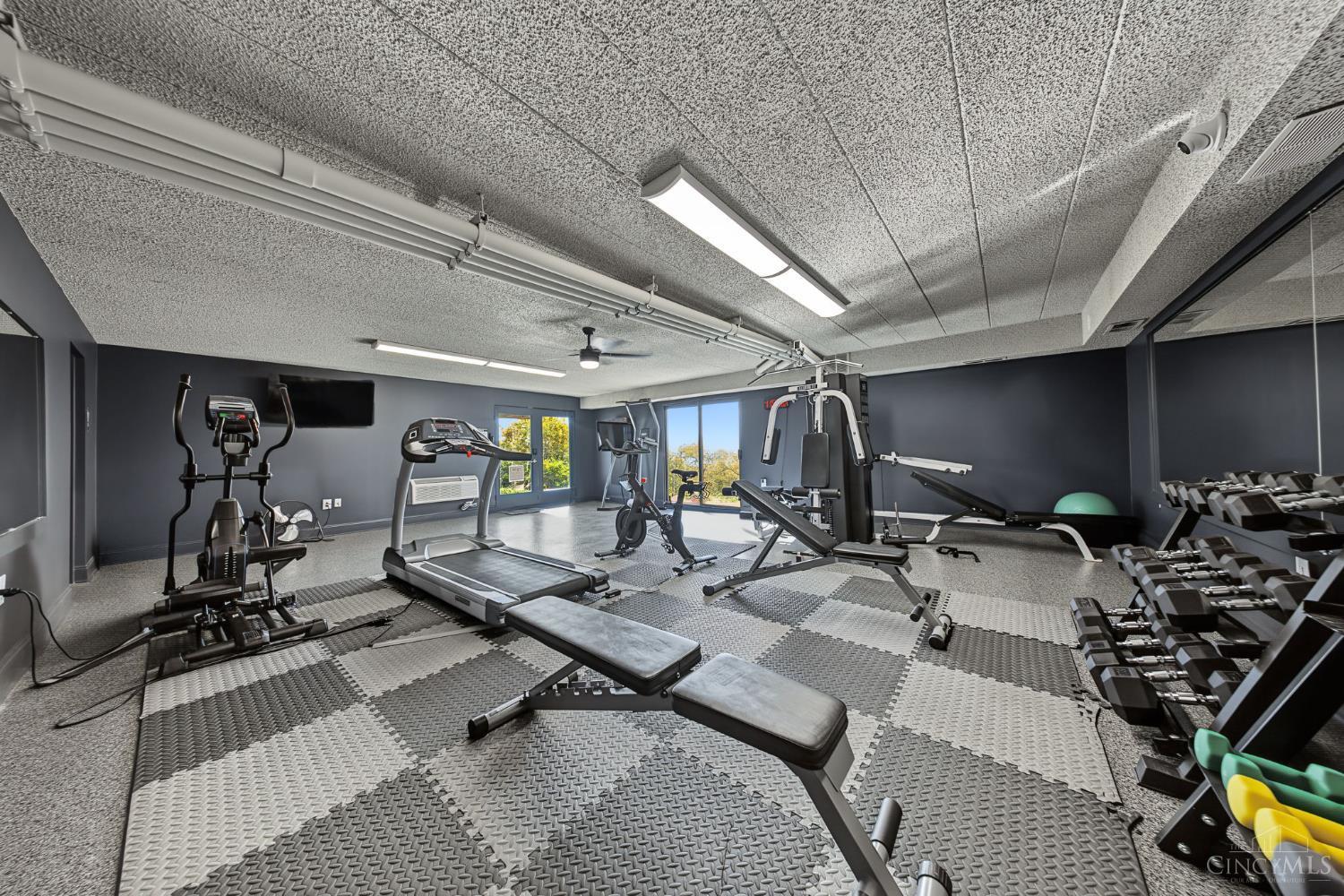 2500 Warsaw Avenue - 5