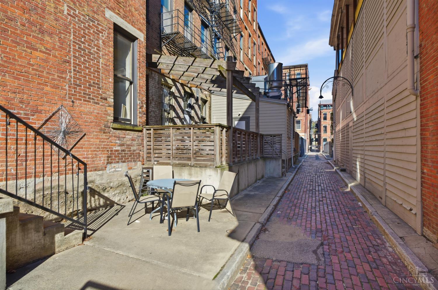 1202 Main Street #6 - 2